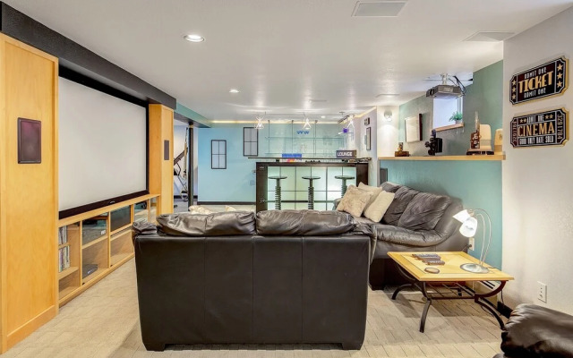 Amazing Home Washington Park Theater Gym