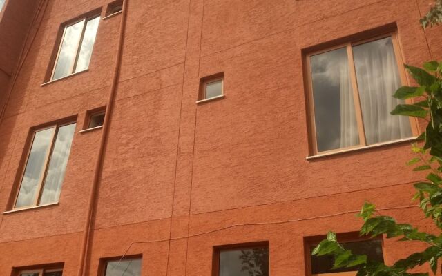 Honey Land Hotel