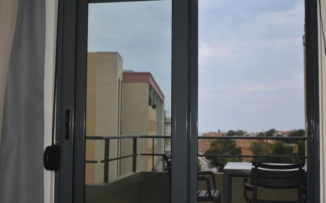 Opsis The CityScape Apartment