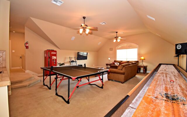 Pet-friendly Oasis in Gated Community!