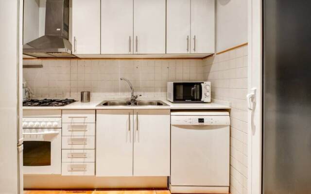 Cosy Comfortable 1 bed With Terrace in Eixample