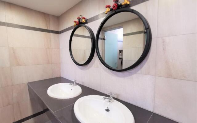 MWV Suite Room (MUAR)