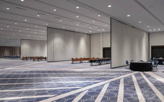 Sheraton Norfolk Waterside Hotel