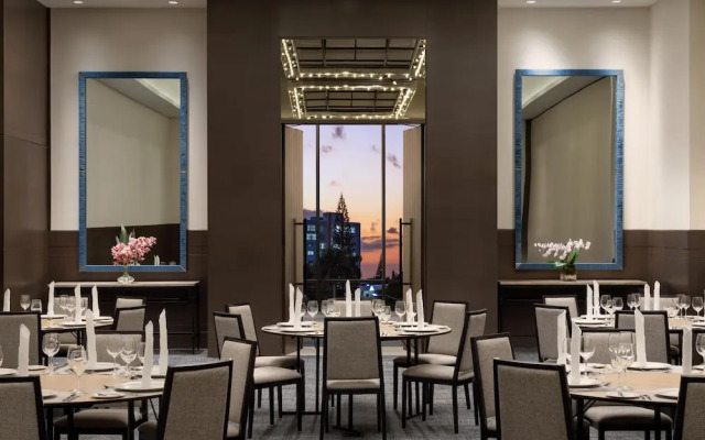 Hotel Santiago, Curio Collection by Hilton