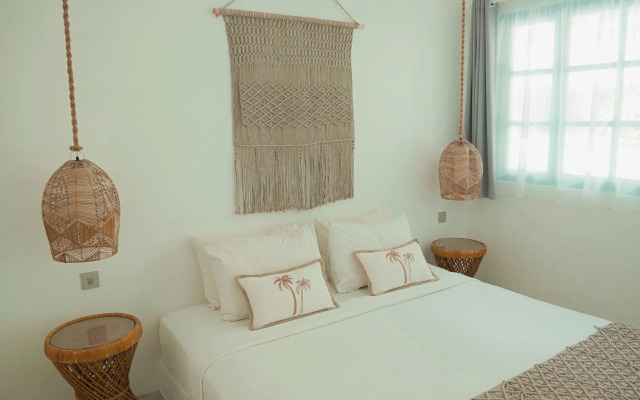 Seaesta Komodo Hotel & Hostel