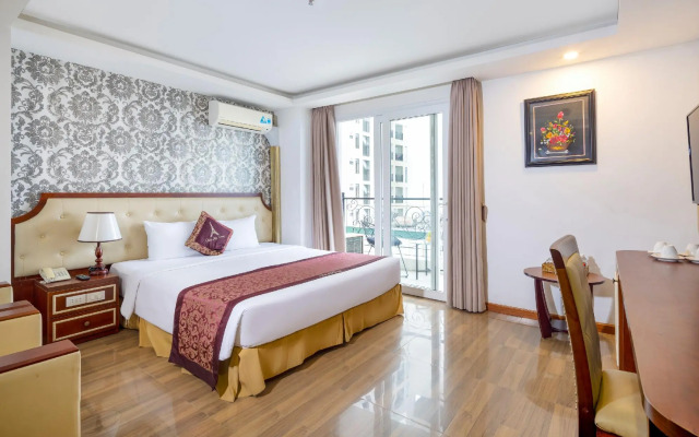 Paris Nha Trang Hotel & Apartment
