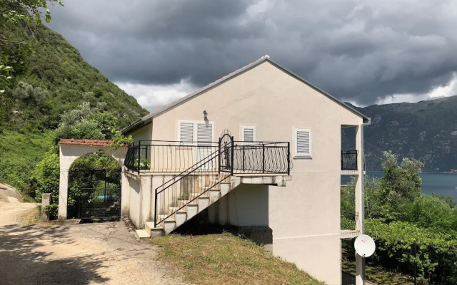 Two Bedroom Apartment With Amazing Views