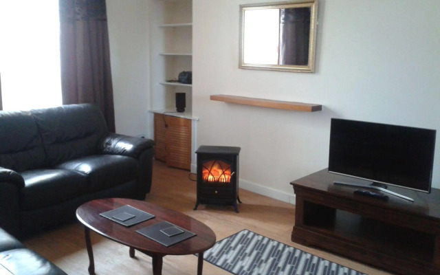Elgin Apartment