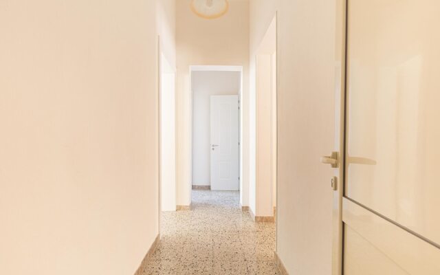 2850 Residence Bellavista - App 4 PP by Barbarhouse