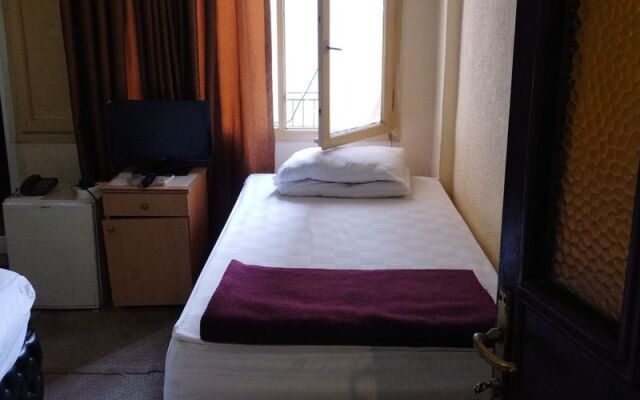 Melida Otel