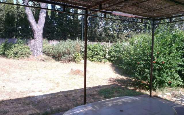 La Petite Maison Sous les Pins
