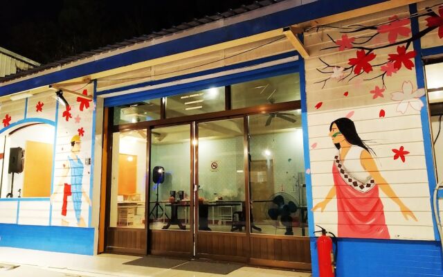 Lifu Garden Inn