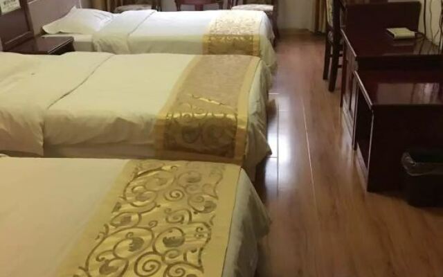 Xinqiandu Hostel