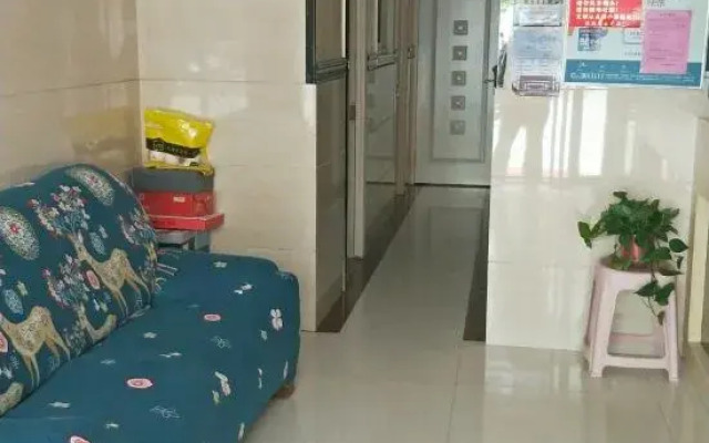 Xinyang Longtai Express Hotel
