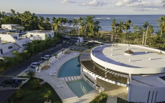 New Beachfront Penthouse by RedAwning