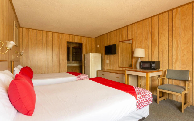 OYO Hotel Breckenridge TX Hubbard Creek Lake