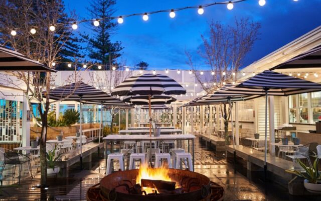 Cottesloe Beach Hotel