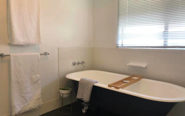 Sunshine Beach Hideaway