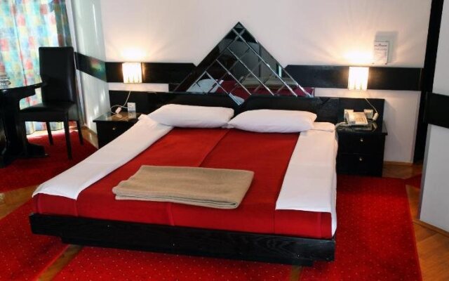 Hotel MB