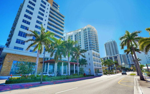 Dharma Home Suites Miami at Monte Carlo
