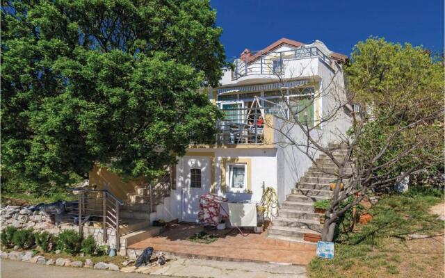 Stunning Apartment in Karlobag With Wifi