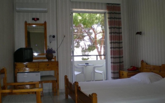 Phaethon Hotel