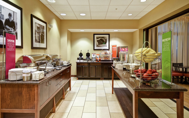 Hampton Inn & Suites Folsom