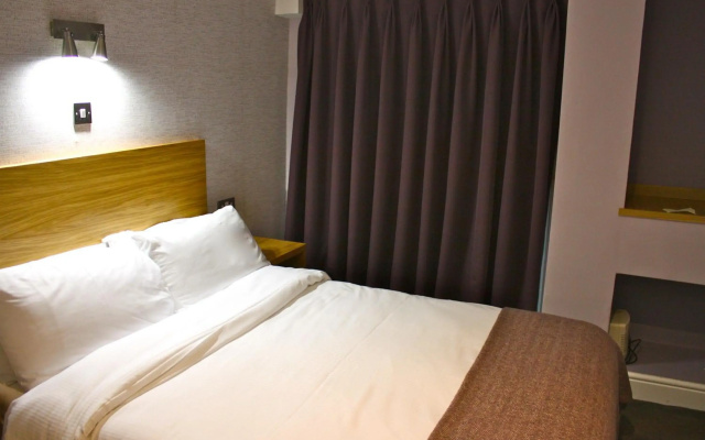Jackson Court Hotel