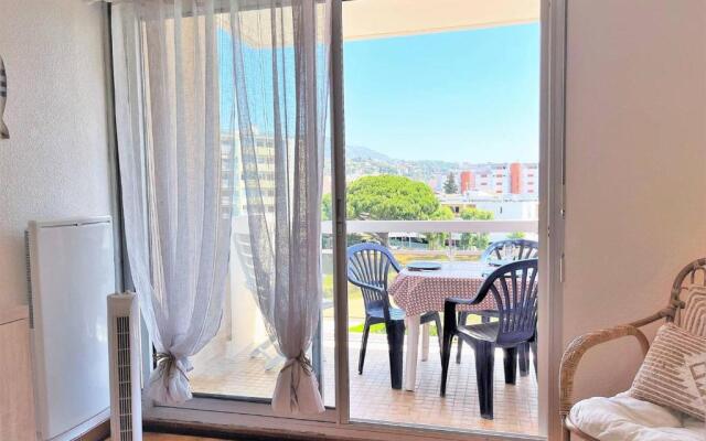 Appartement Le Lavandou, 1 pièce, 3 personnes - FR-1-251-420