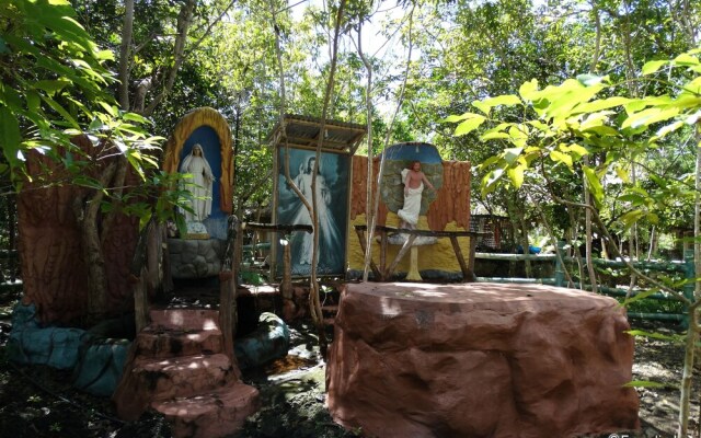 Bohol Coco Farm - Adults Only Hostel