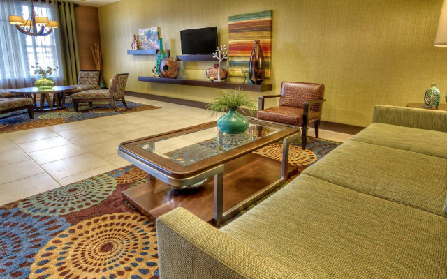 Holiday Inn Express & Suites Pittsburgh SW - Southpointe by IHG