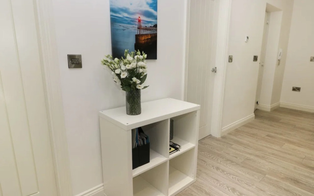 The Office Gardens, Apartment 2