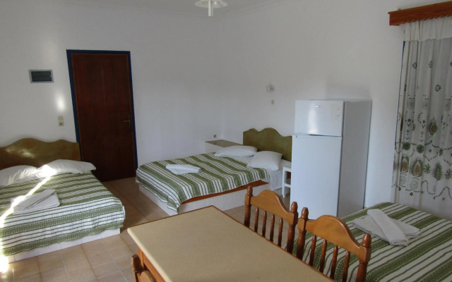 Perissa Hotel