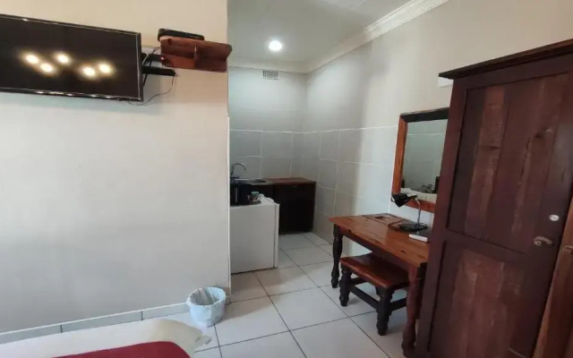 Bird's nest Guesthouse