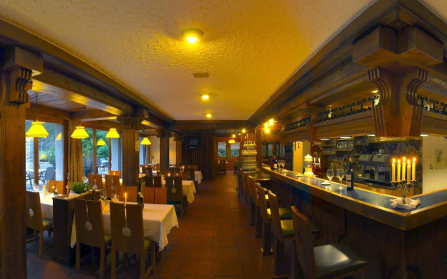Aparthotel Monte Rosa - Tasch