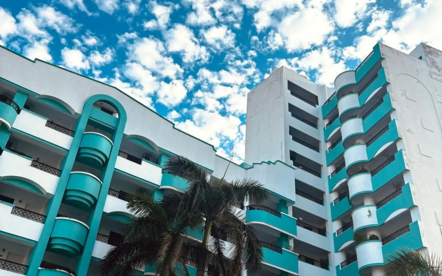 Hotel Playa Marina