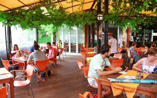 Favorit Aparthotel
