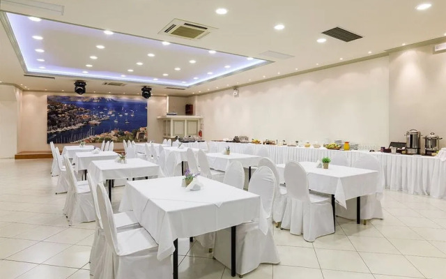 Opera House Hotel