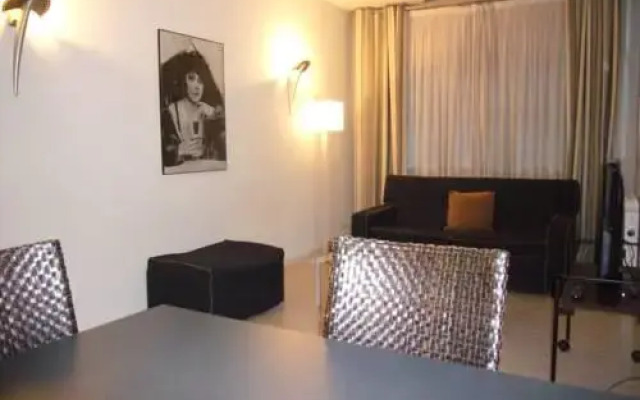 Apartaments Sant Jordi Sagues