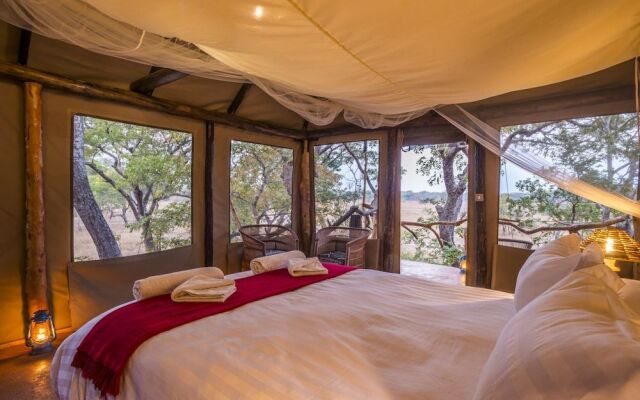 Mukambi Fig Tree Bush Camp – All Inclusive