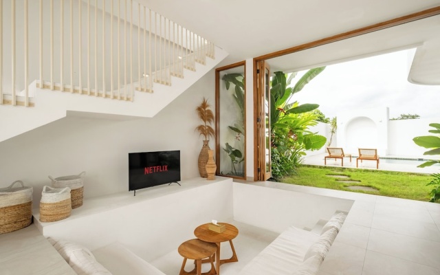 Tropical Modern Villa Amaya by OriVista – Guest Rooms – Pecatu