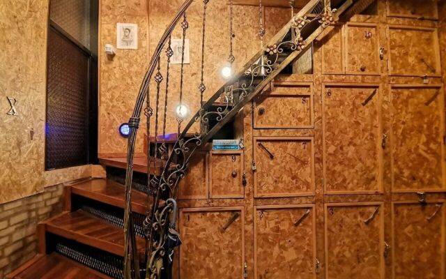 Gardenroom Home Stay and Cafe Suvarnabhumi