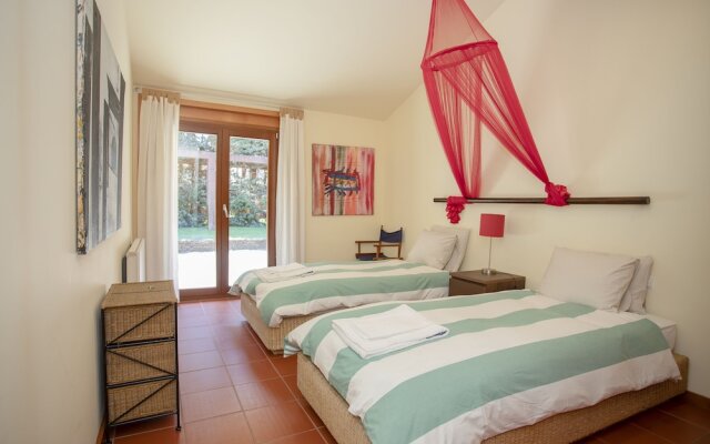 Liiiving  Caminha Countryside Pool House