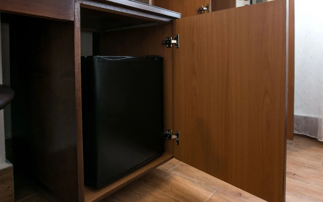 Belllo Hotel JB Central