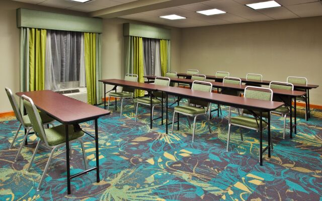 Holiday Inn Express And Suites Kimball by IHG