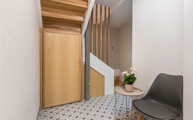 Smart Apartments- Old Town Train Station