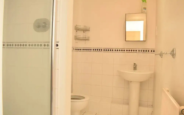 Spacious 2 Bedroom Apartment in Holloway