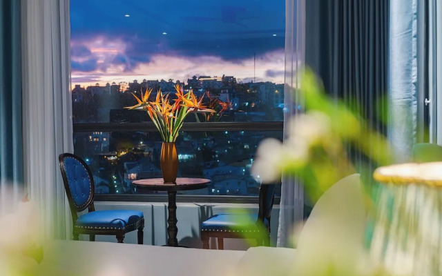 Lumina Dalat Premium hotel