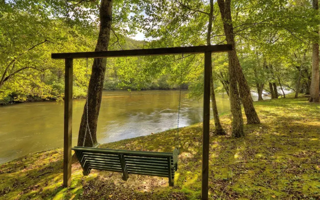 Toccoa River Escape