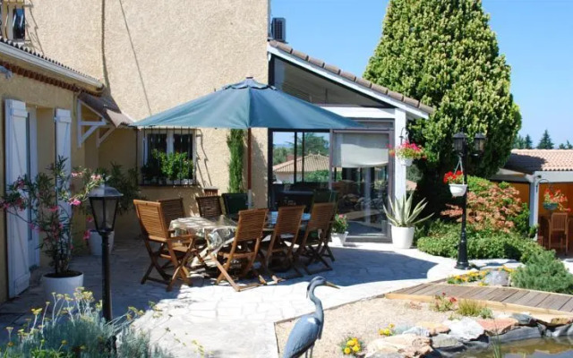 Chambre dhotes le Bouchon Genassien